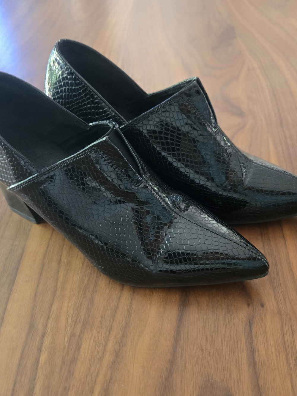 Black Faux Snakeskin Pointed Heeled Shootie Boots 7